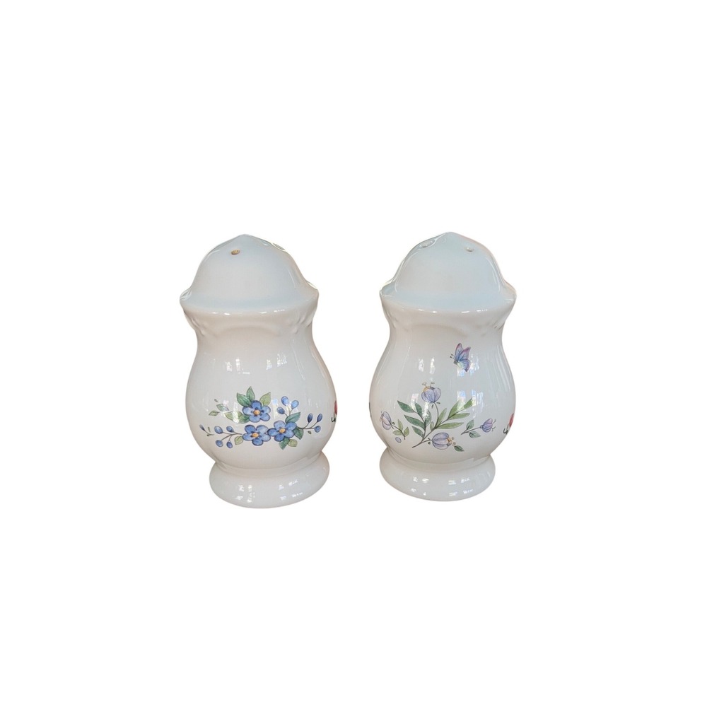 Pfaltzgraff April Salt and Pepper Shaker Set White Floral Vintage
